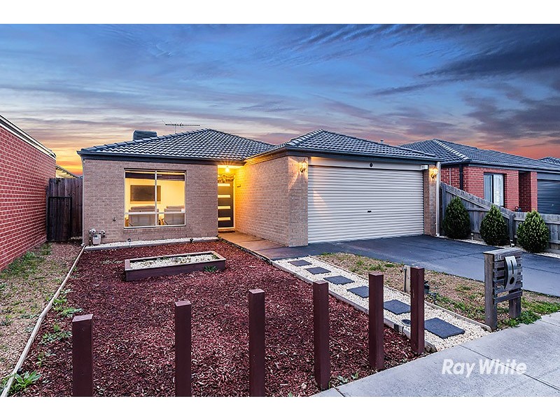 44 Pengana Way, Cranbourne West VIC 3977