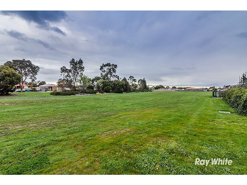 44 Pengana Way, Cranbourne West VIC 3977