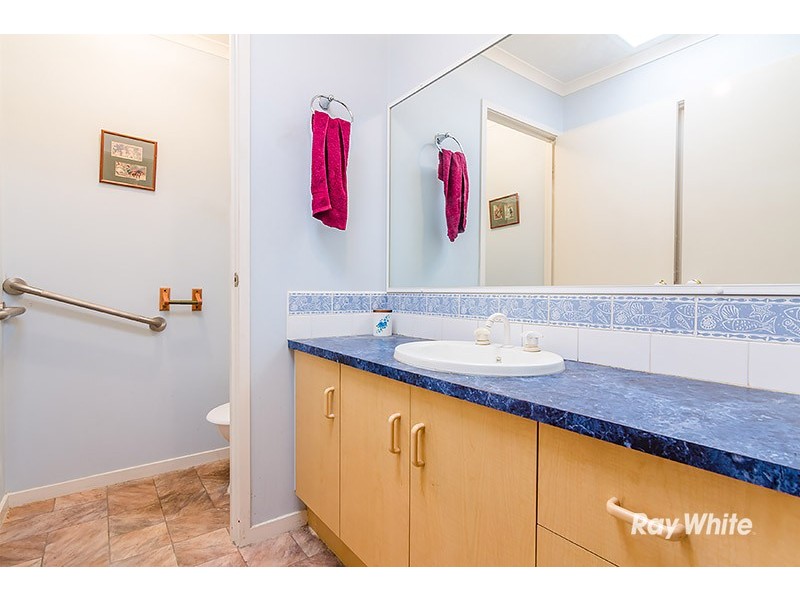 15 Bellarine Drive, Cranbourne VIC 3977