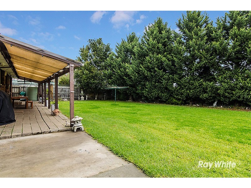 8 Haven Court, Cranbourne VIC 3977