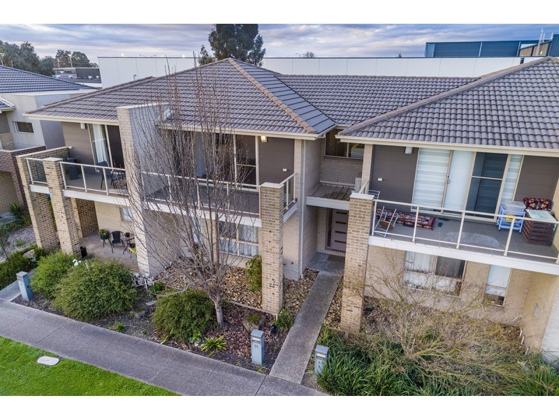 38 Aleppo Place, Cranbourne VIC 3977