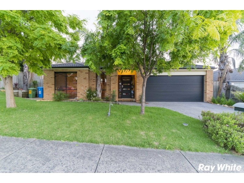 30 Olive Road, Lynbrook VIC 3975