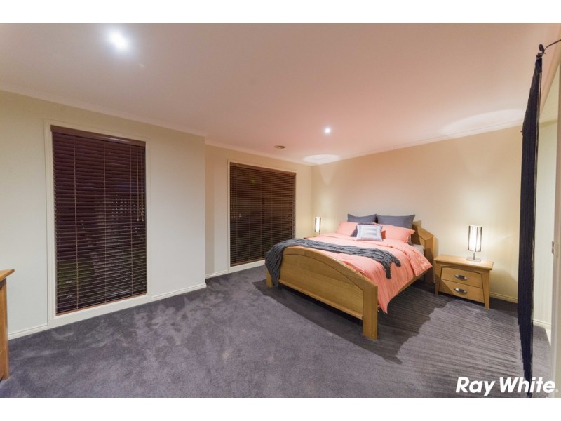 30 Olive Road, Lynbrook VIC 3975