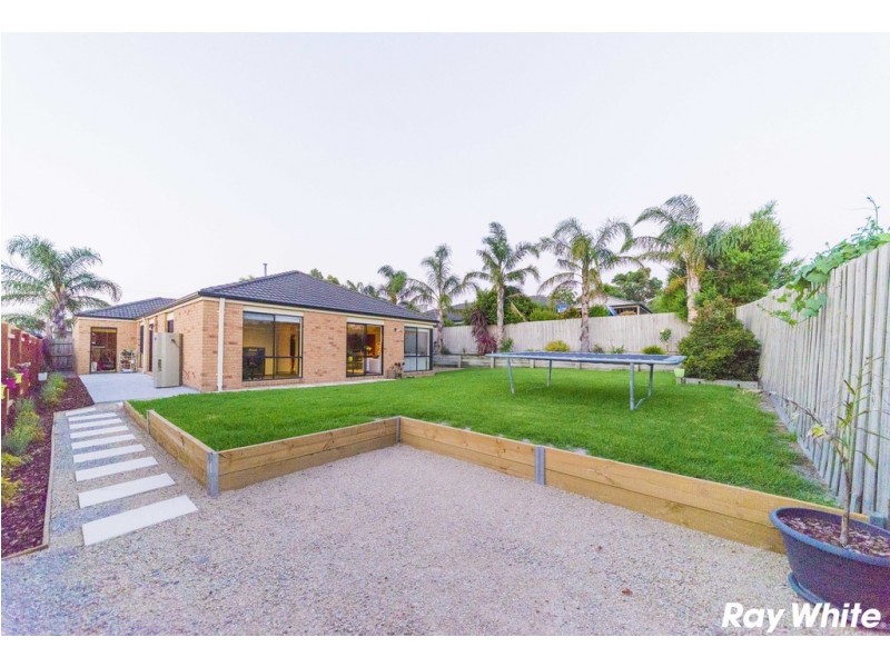 30 Olive Road, Lynbrook VIC 3975