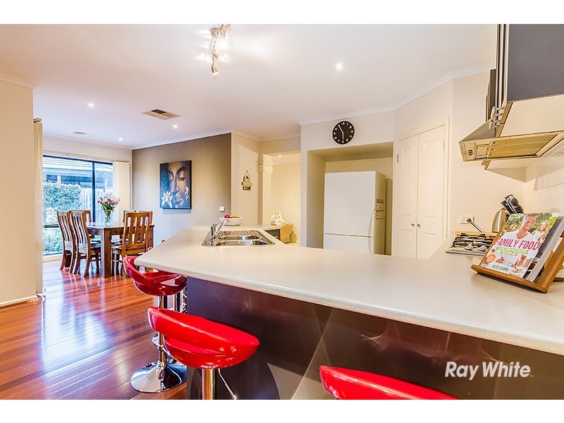14 Formby Place, Cranbourne VIC 3977