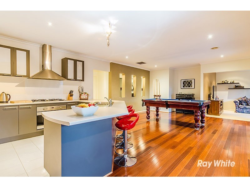 14 Formby Place, Cranbourne VIC 3977