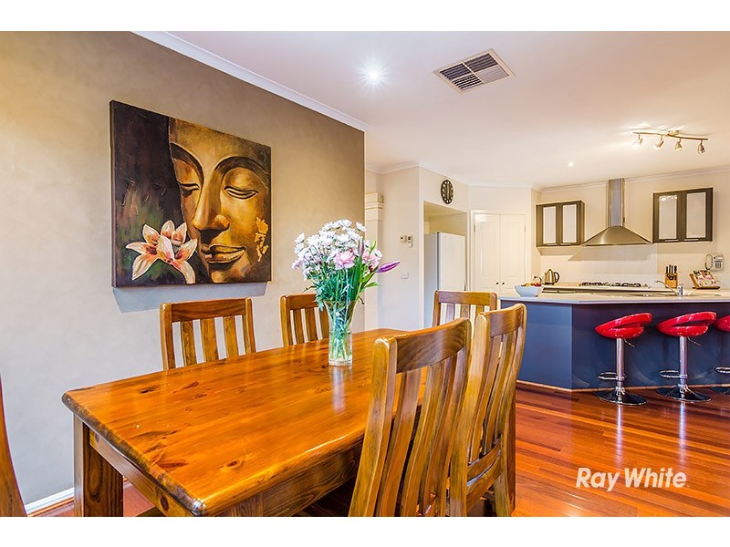 14 Formby Place, Cranbourne VIC 3977