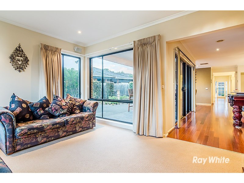 14 Formby Place, Cranbourne VIC 3977