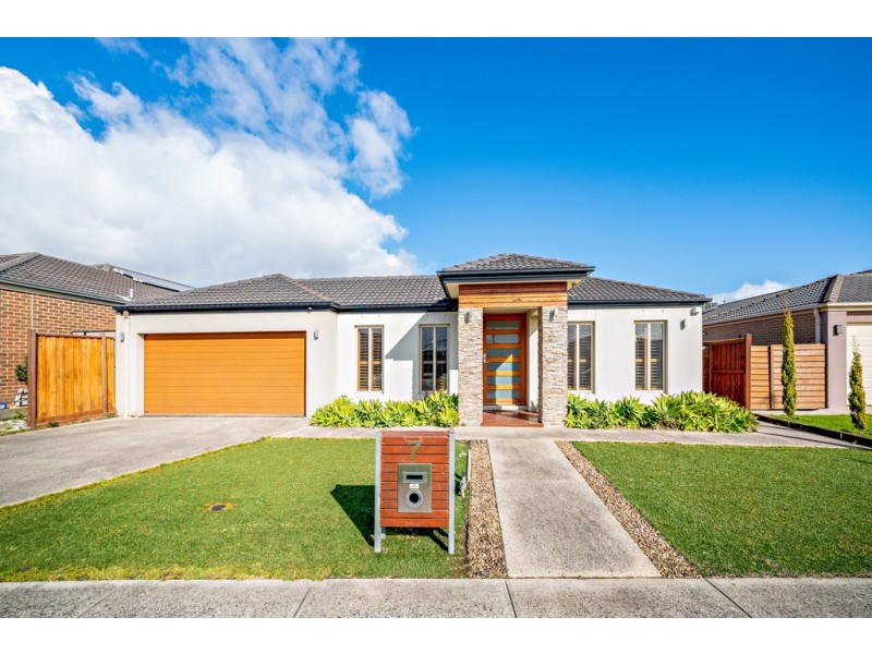 7 Locky Grove, Lyndhurst VIC 3975