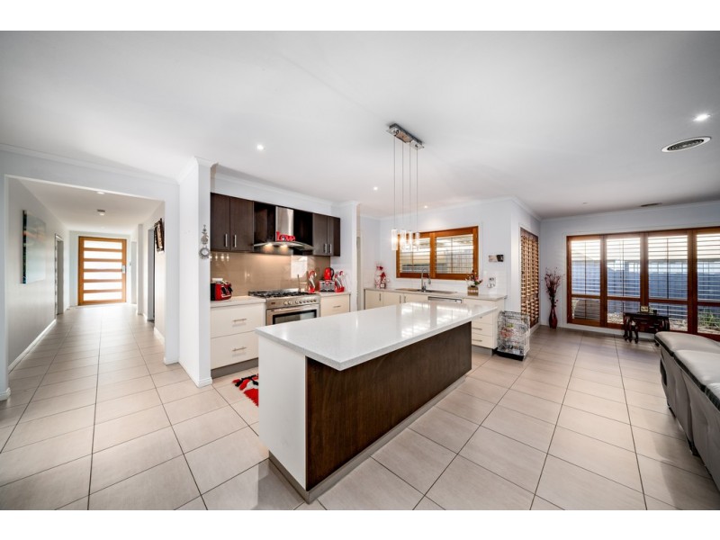 7 Locky Grove, Lyndhurst VIC 3975