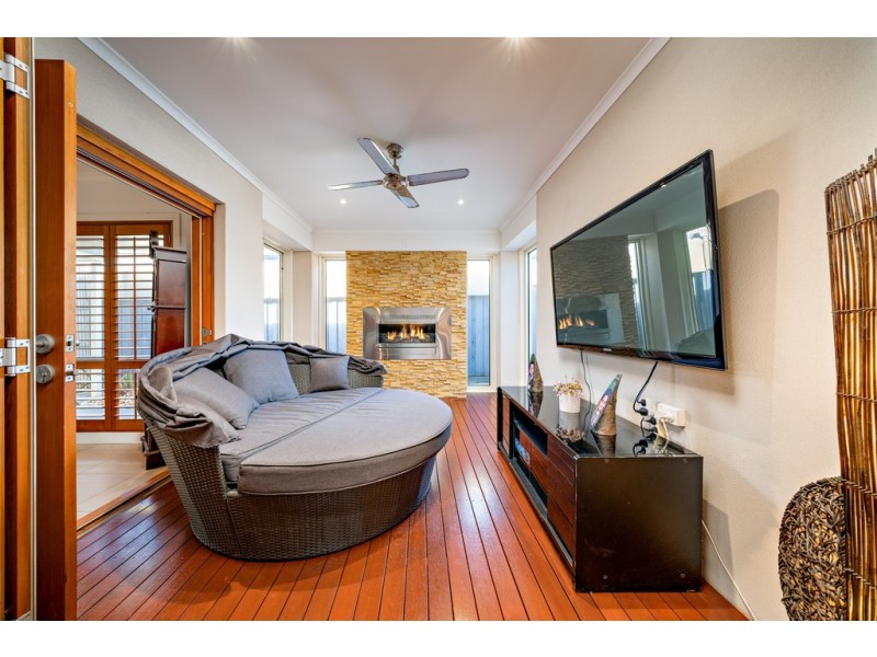 7 Locky Grove, Lyndhurst VIC 3975