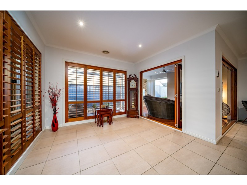 7 Locky Grove, Lyndhurst VIC 3975