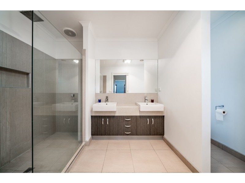 7 Locky Grove, Lyndhurst VIC 3975