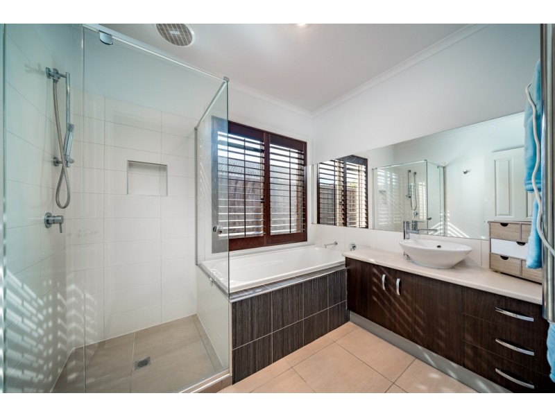 7 Locky Grove, Lyndhurst VIC 3975