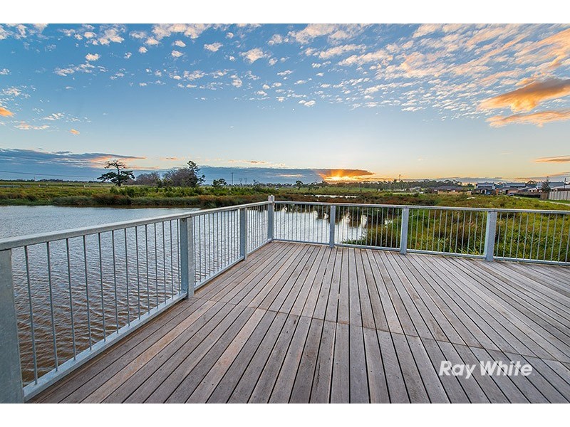 11 Coberley Way, Cranbourne North VIC 3977