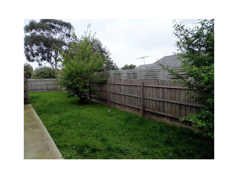 3 Franks Way, Cranbourne North VIC 3977