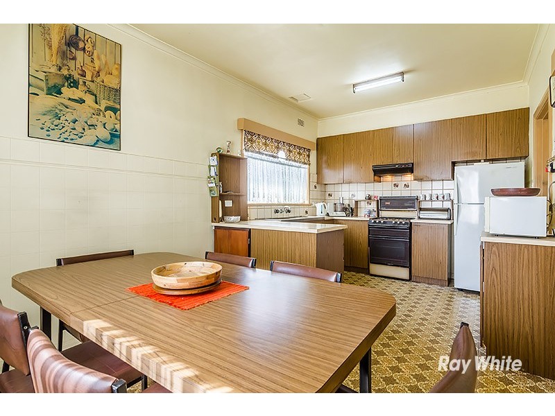 16 Bedwell Avenue, Dandenong VIC 3175