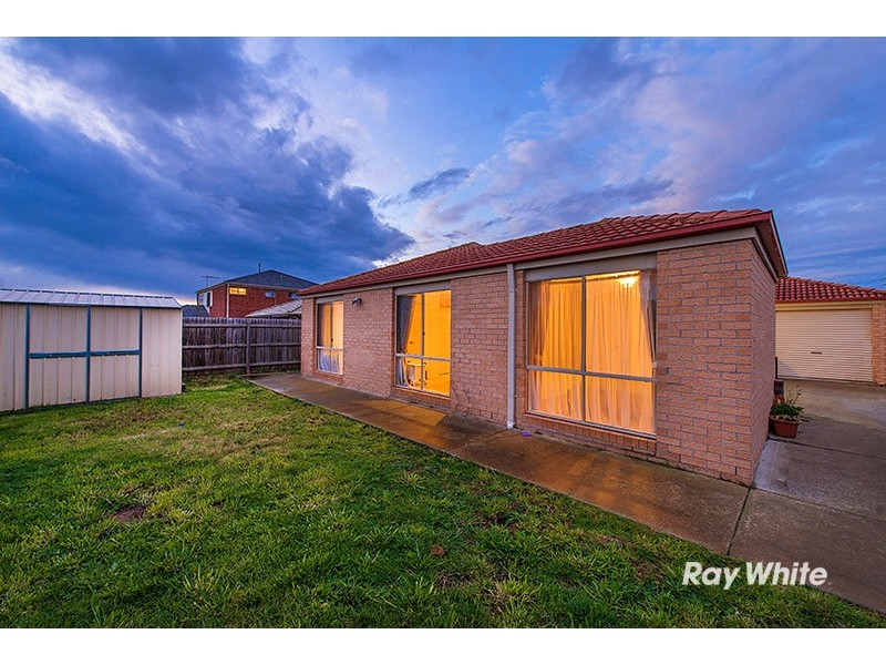 37 Kulkami Way, Cranbourne West VIC 3977