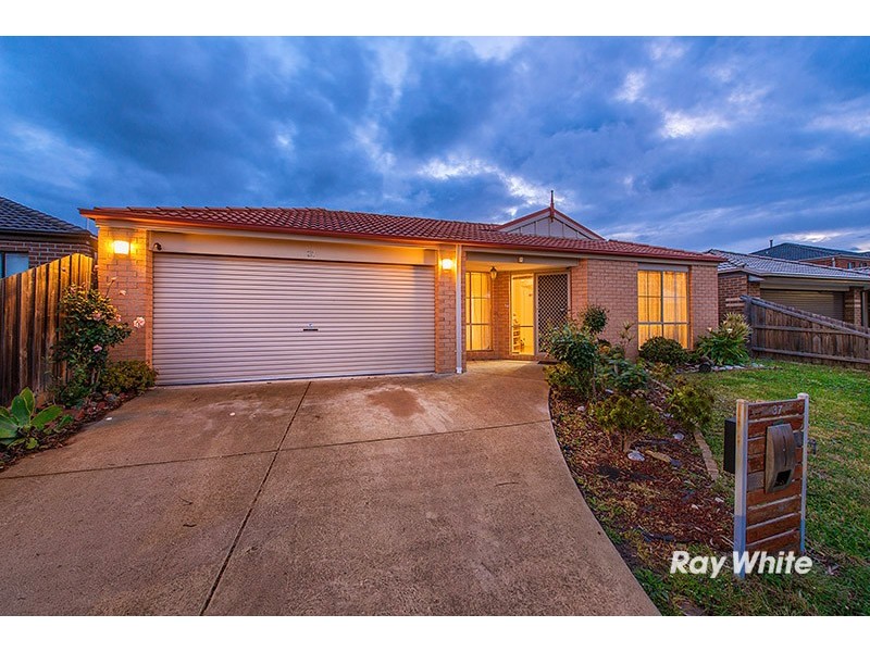37 Kulkami Way, Cranbourne West VIC 3977
