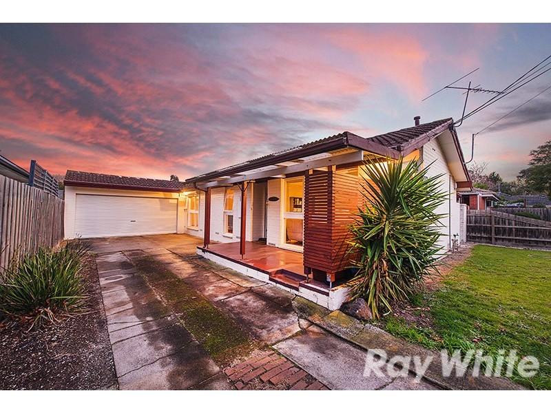 12 Campbell Parade, Cranbourne VIC 3977