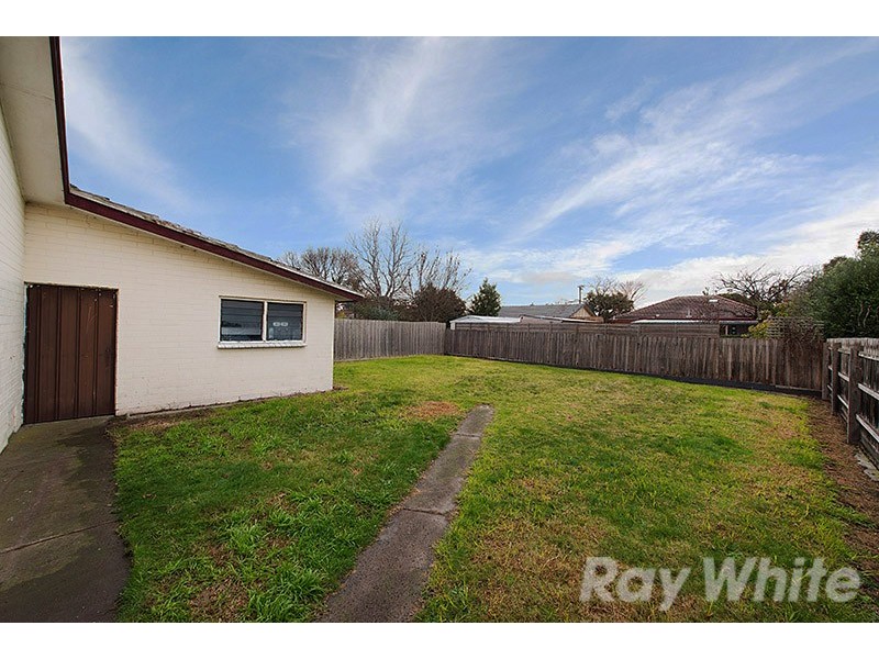 12 Campbell Parade, Cranbourne VIC 3977