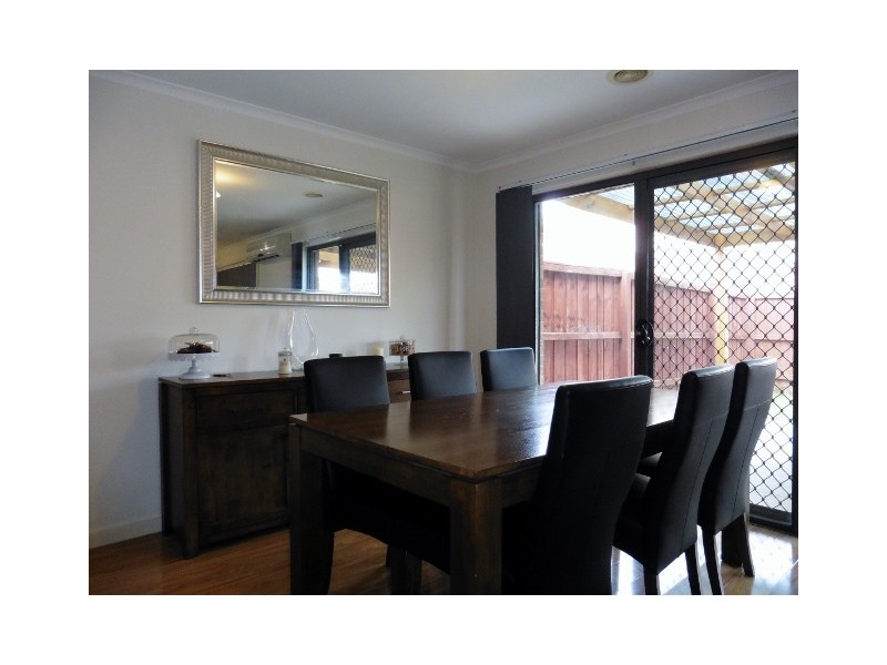 3/21 Elizabeth Street, Cranbourne North VIC 3977