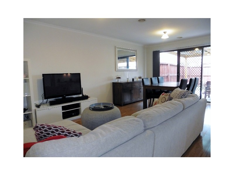 3/21 Elizabeth Street, Cranbourne North VIC 3977