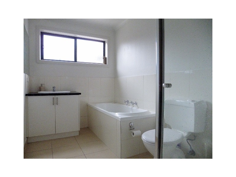 3/21 Elizabeth Street, Cranbourne North VIC 3977