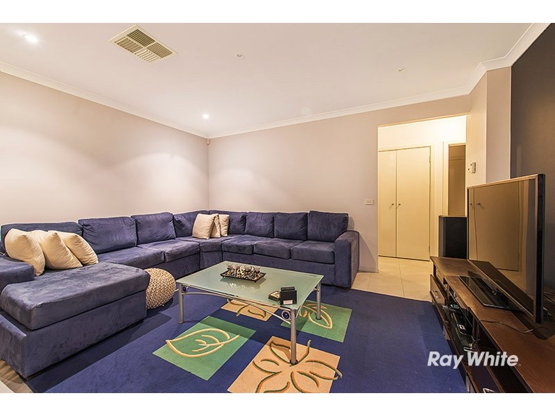 4 Agathis Alley, Cranbourne North VIC 3977