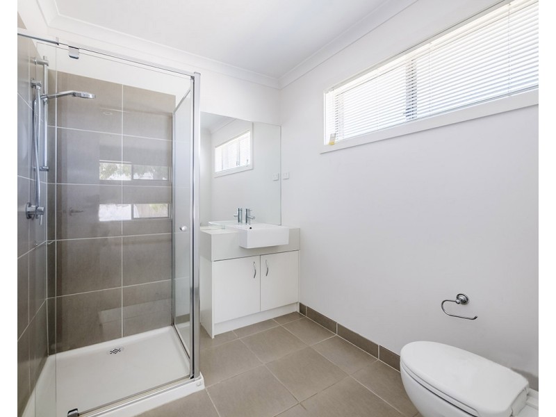 87 Brocker Street, Clyde North VIC 3978