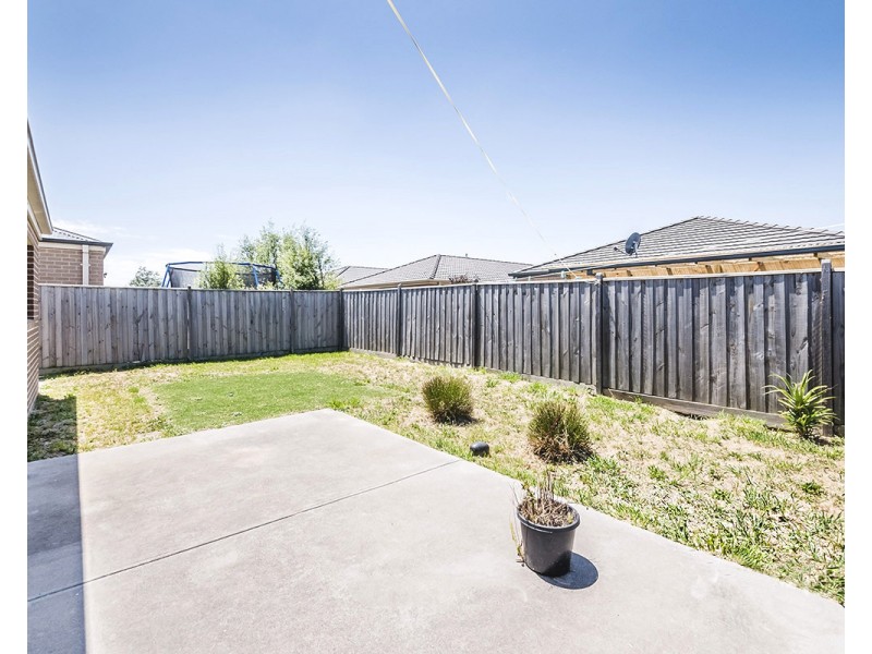 87 Brocker Street, Clyde North VIC 3978