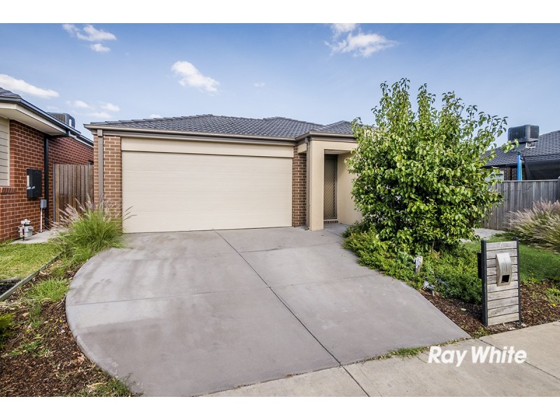 4 Glenelg Street, Clyde North VIC 3978