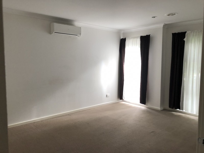 18 Glenelg Street, Clyde North VIC 3978