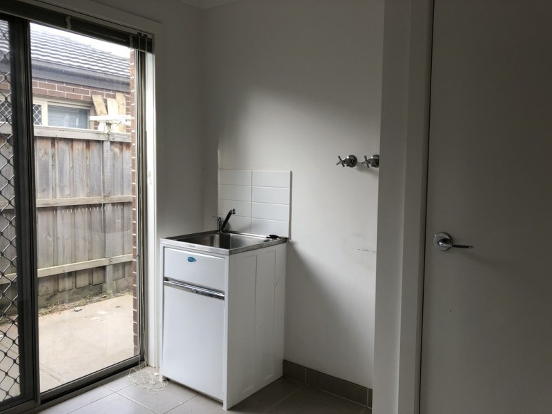 18 Glenelg Street, Clyde North VIC 3978