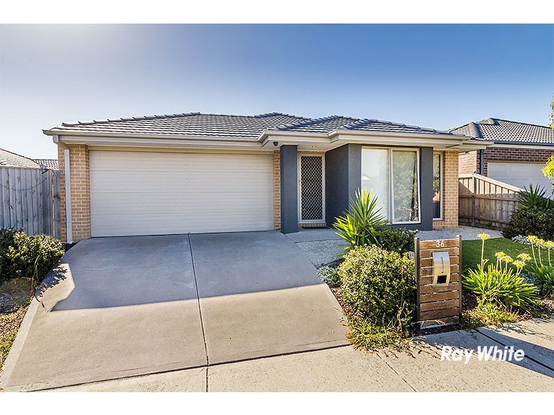 36 Goulburn Street, Cranbourne East VIC 3977