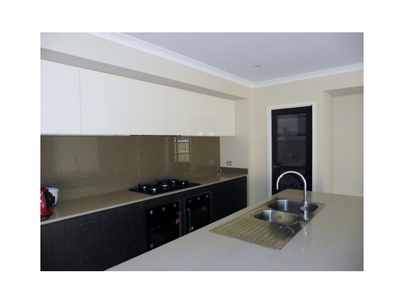 37 Lemongrove Place, Berwick VIC 3806