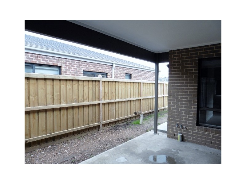 37 Lemongrove Place, Berwick VIC 3806