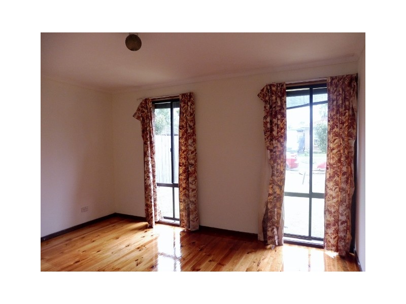 14 Arnold Street, Cranbourne VIC 3977