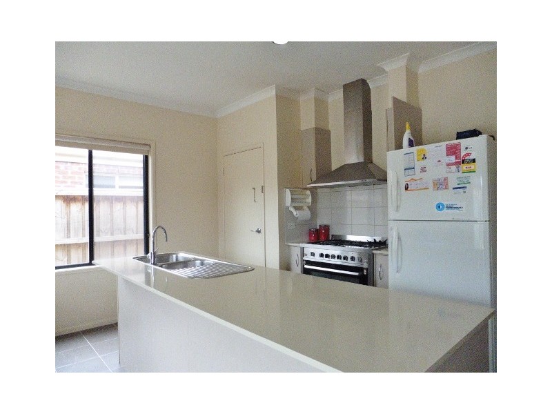 4 Staffordshire Place, Lyndhurst VIC 3975