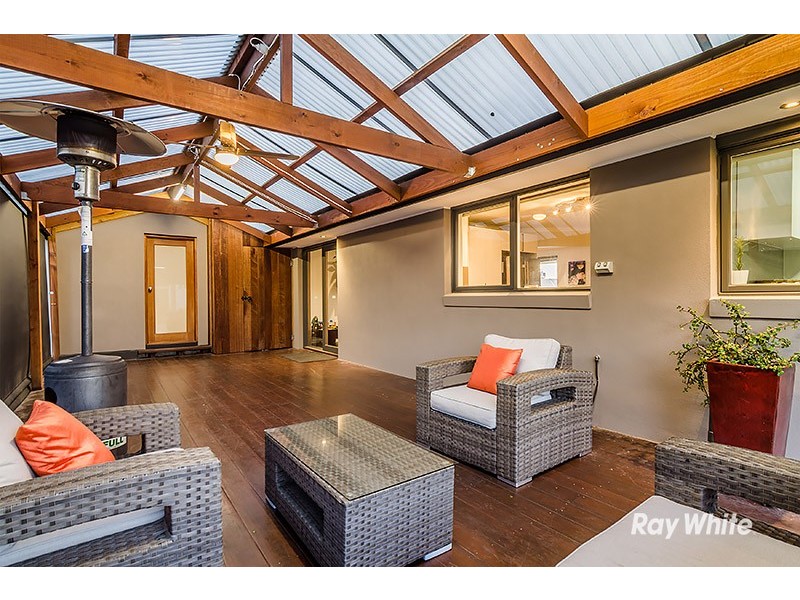 8 Porto Court, Cranbourne North VIC 3977