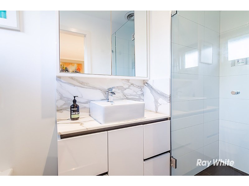 8 Porto Court, Cranbourne North VIC 3977