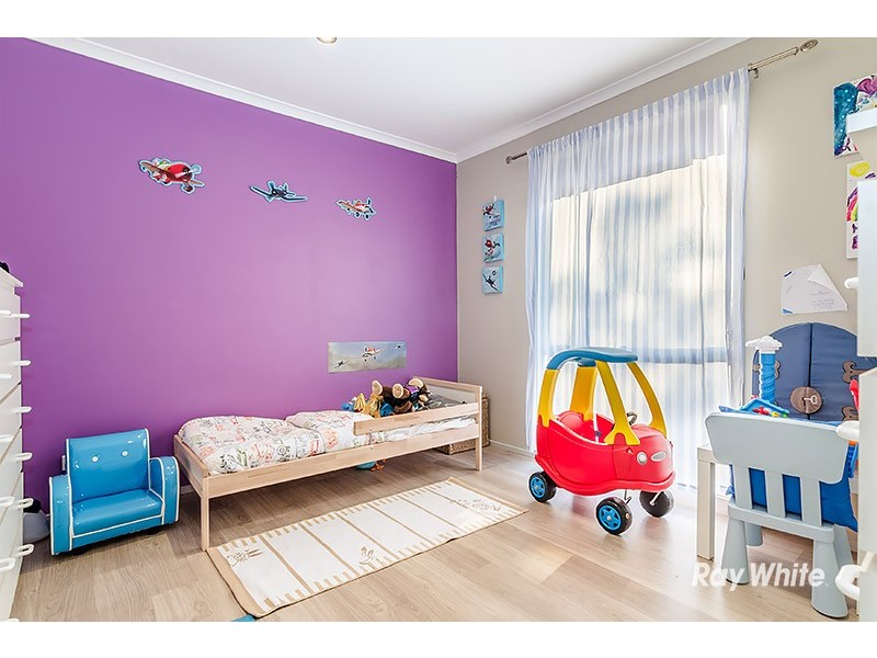 8 Porto Court, Cranbourne North VIC 3977