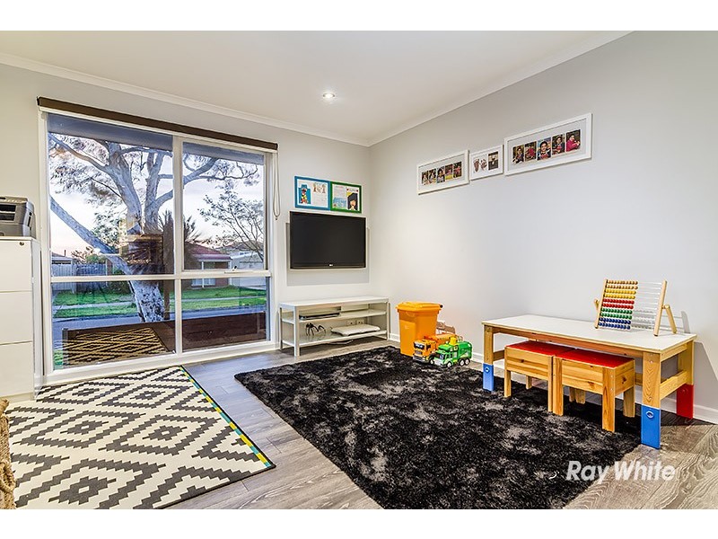 8 Porto Court, Cranbourne North VIC 3977
