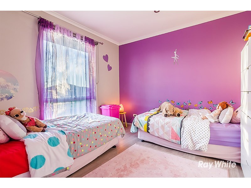 8 Porto Court, Cranbourne North VIC 3977