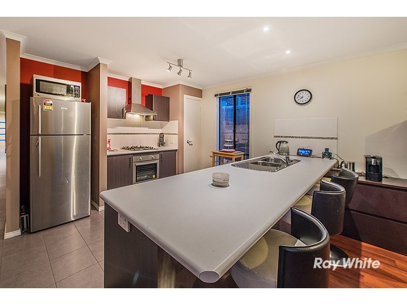 36 Flash Dan Drive, Cranbourne East VIC 3977