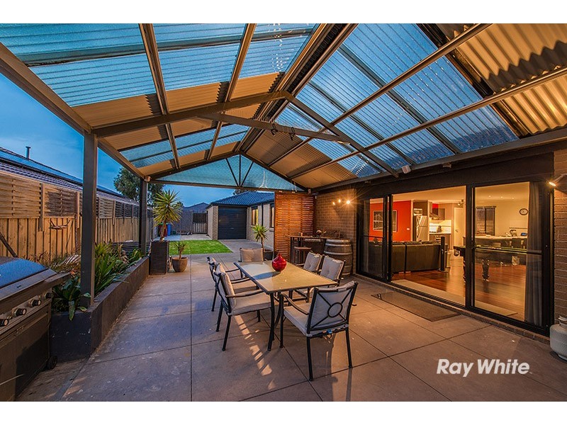 36 Flash Dan Drive, Cranbourne East VIC 3977