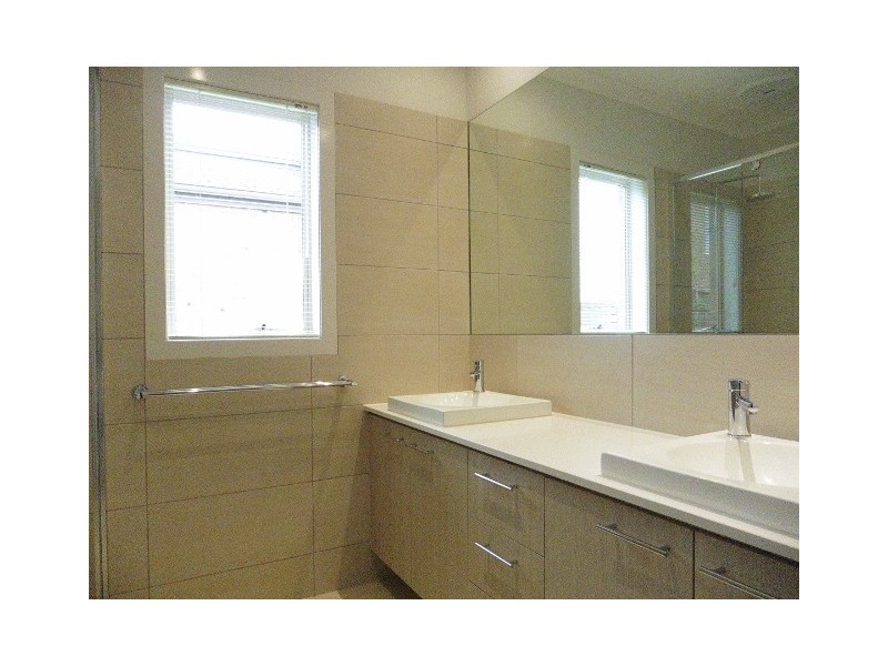 48 Flowerbloom Crescent, Clyde North VIC 3978