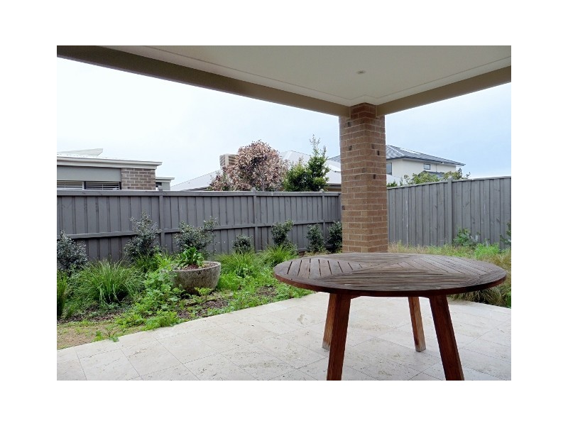 48 Flowerbloom Crescent, Clyde North VIC 3978