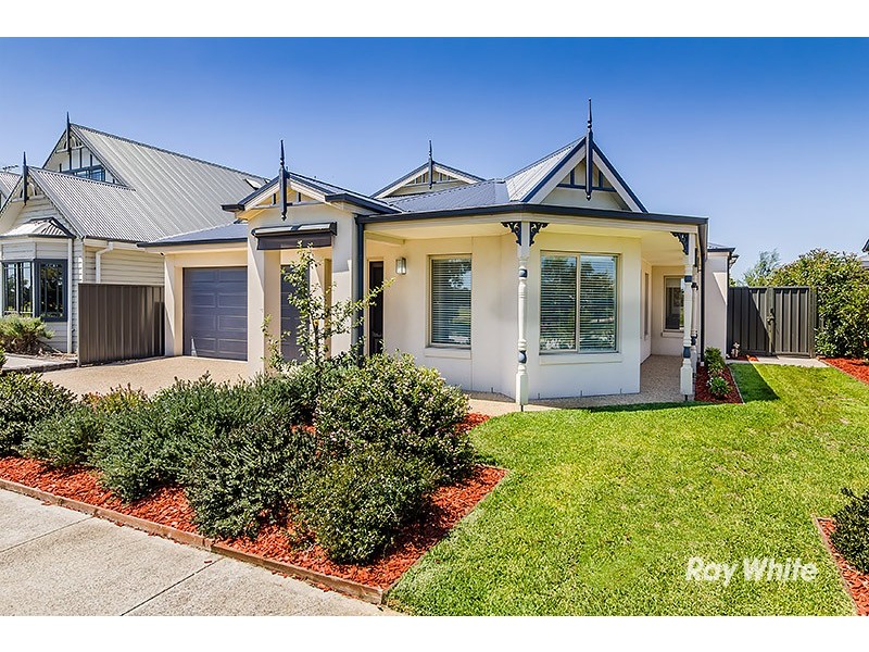 11 Fortuna Crescent, Cranbourne West VIC 3977