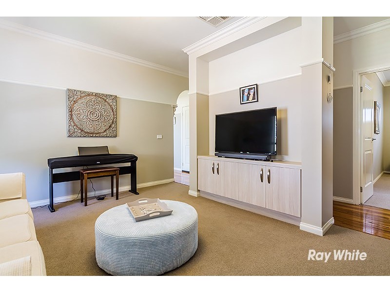 11 Fortuna Crescent, Cranbourne West VIC 3977